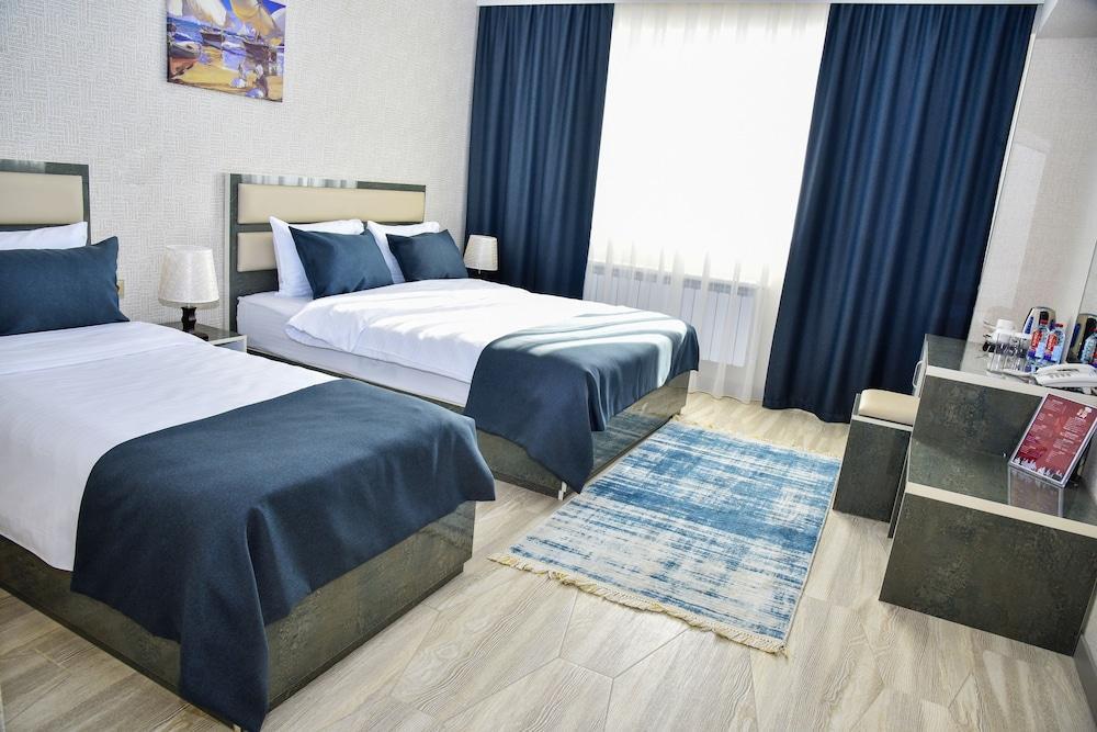 Supreme Hotel Baku Extérieur photo