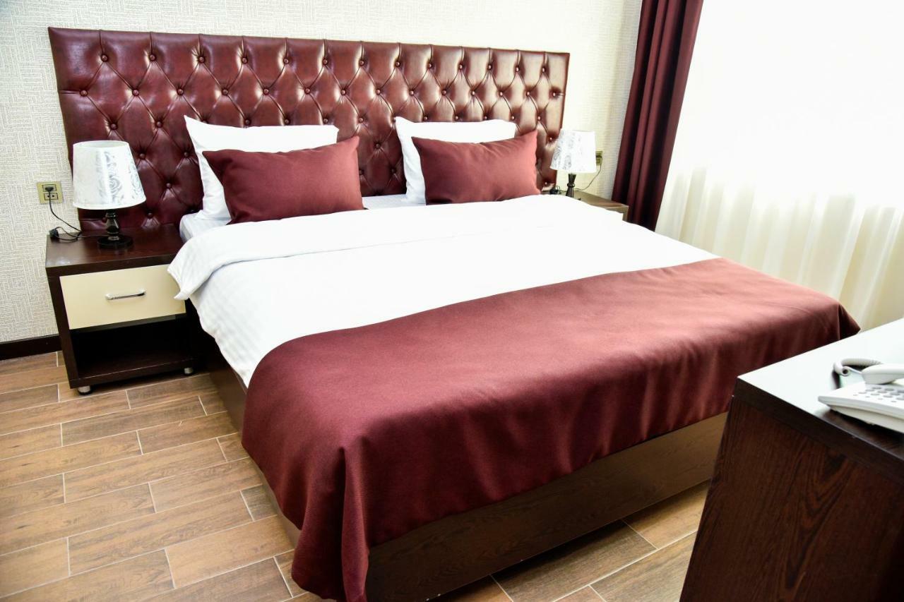 Supreme Hotel Baku Extérieur photo