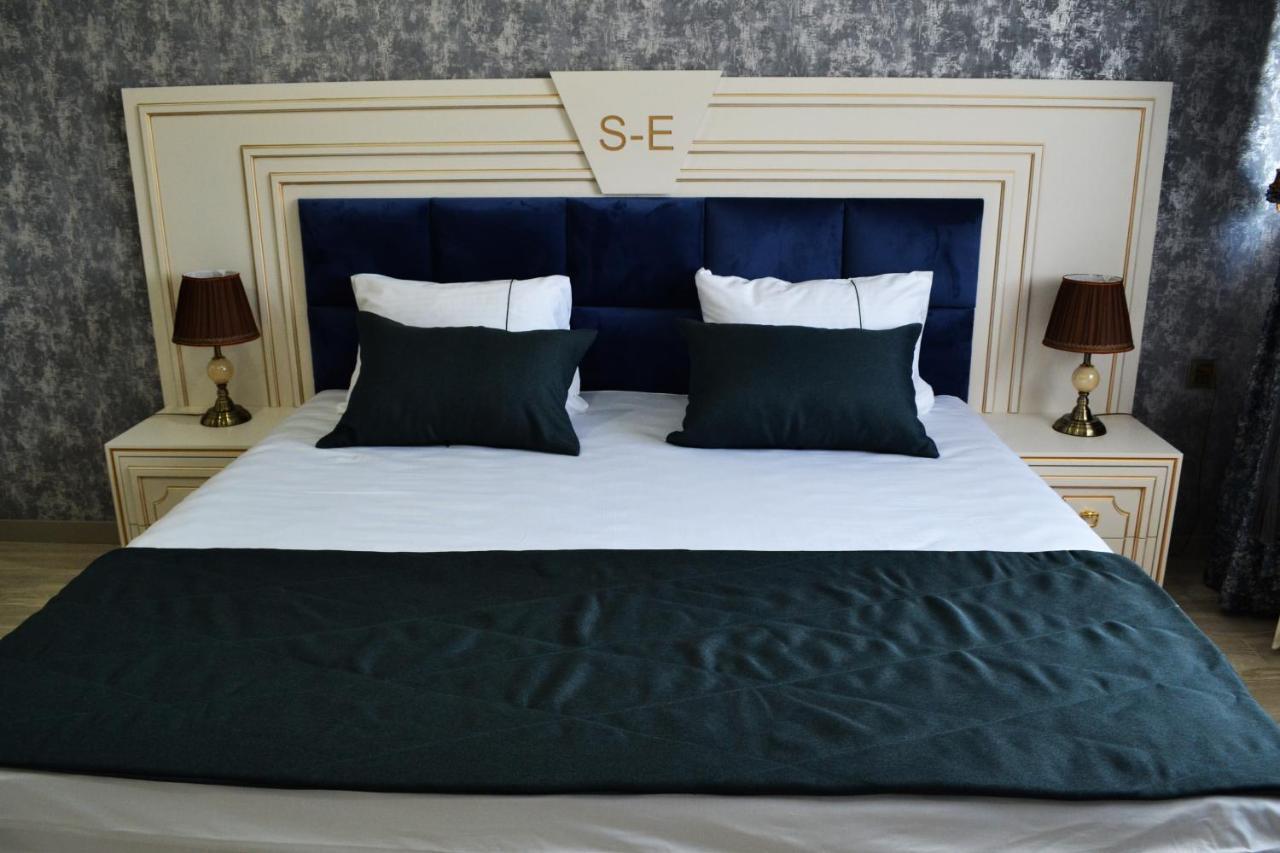 Supreme Hotel Baku Extérieur photo